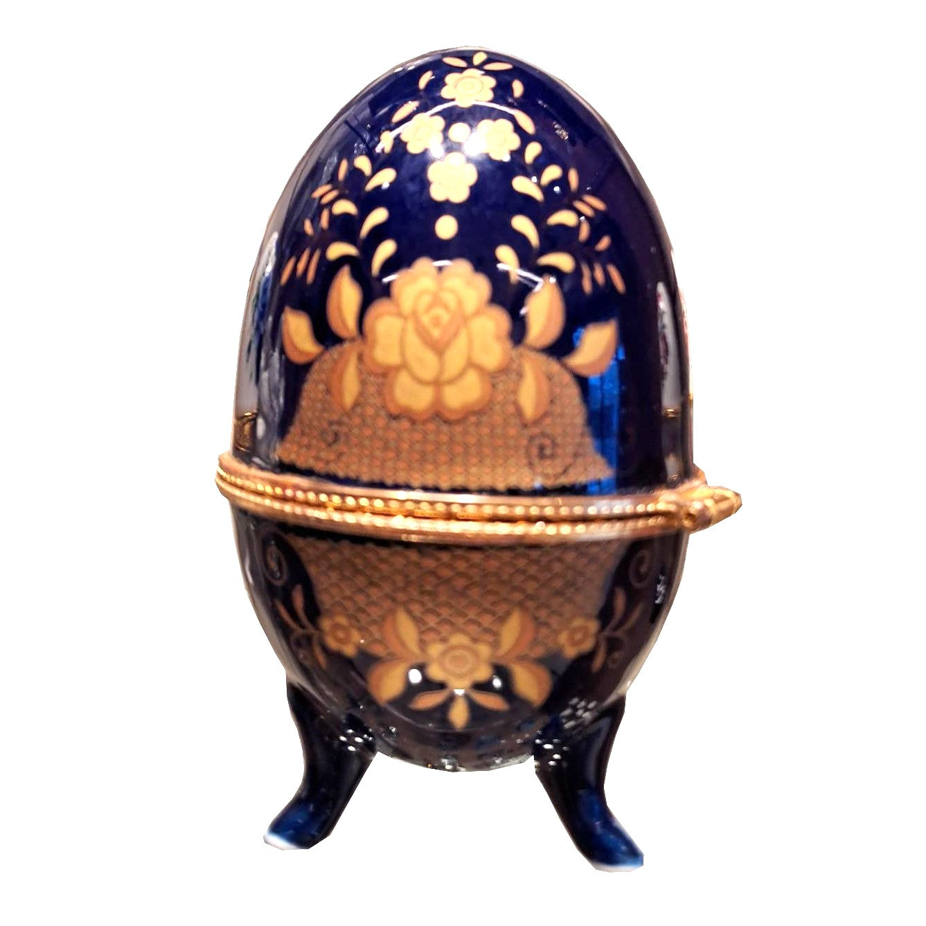 Zaren-Schmuckei aus Porzellan – edle Deko & praktischer Eierhalter