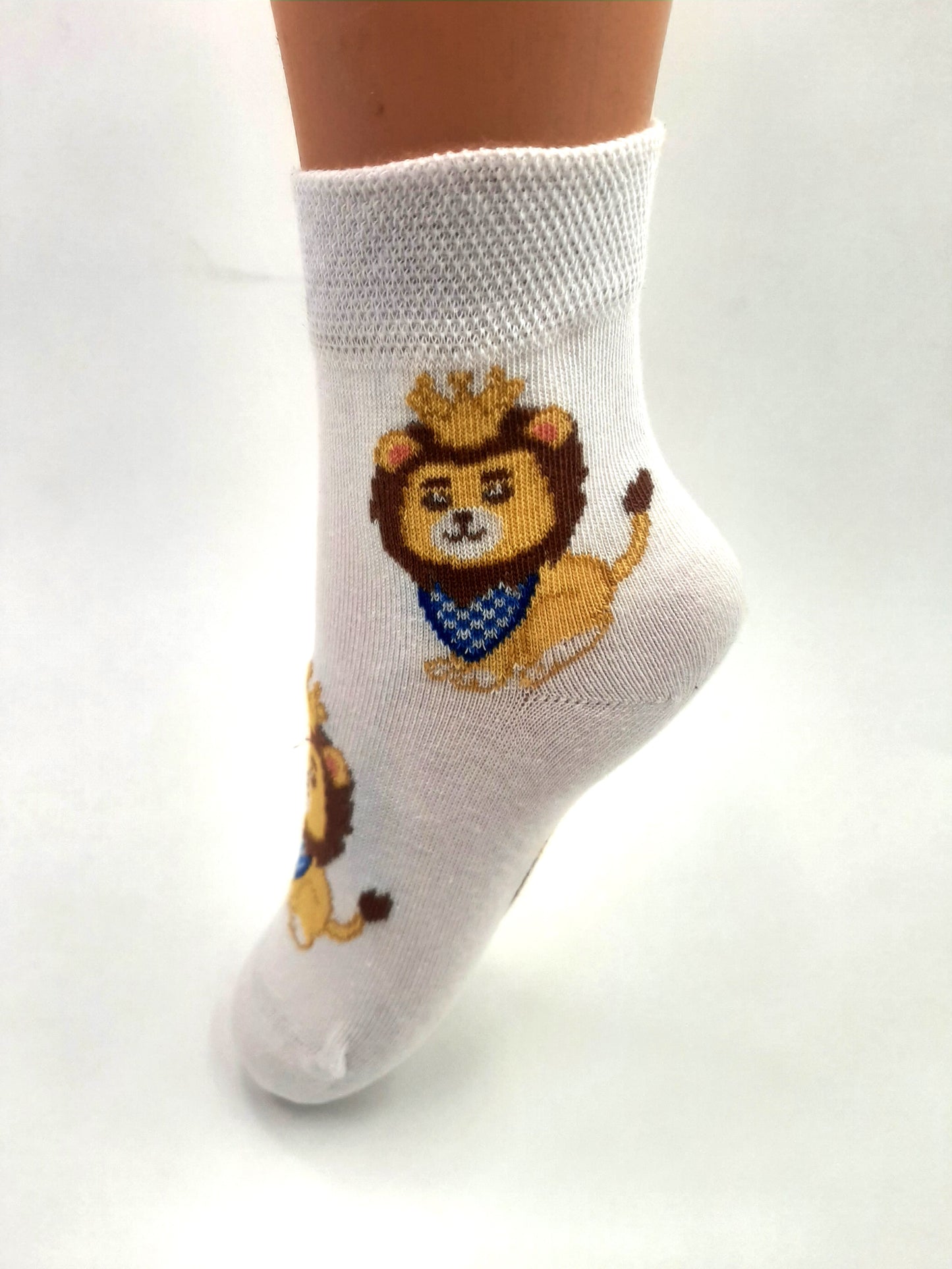 Kleiner Bayern-Löwe Socken für Kinder – Niedliche Kindersocken im Bayern-Design