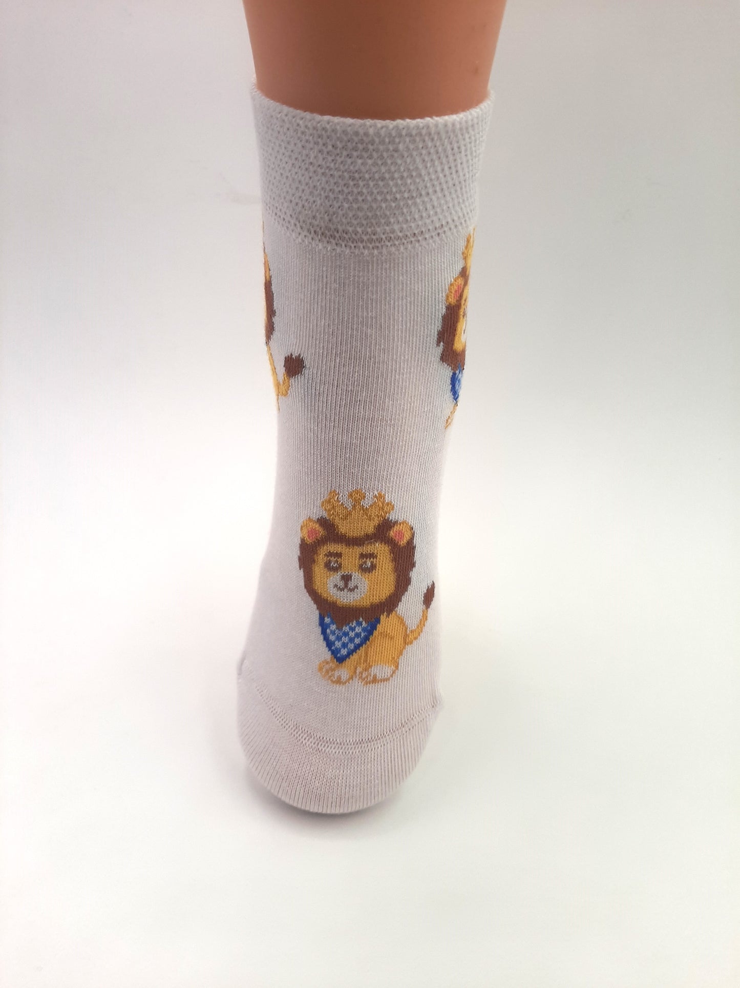 Kleiner Bayern-Löwe Socken für Kinder – Niedliche Kindersocken im Bayern-Design