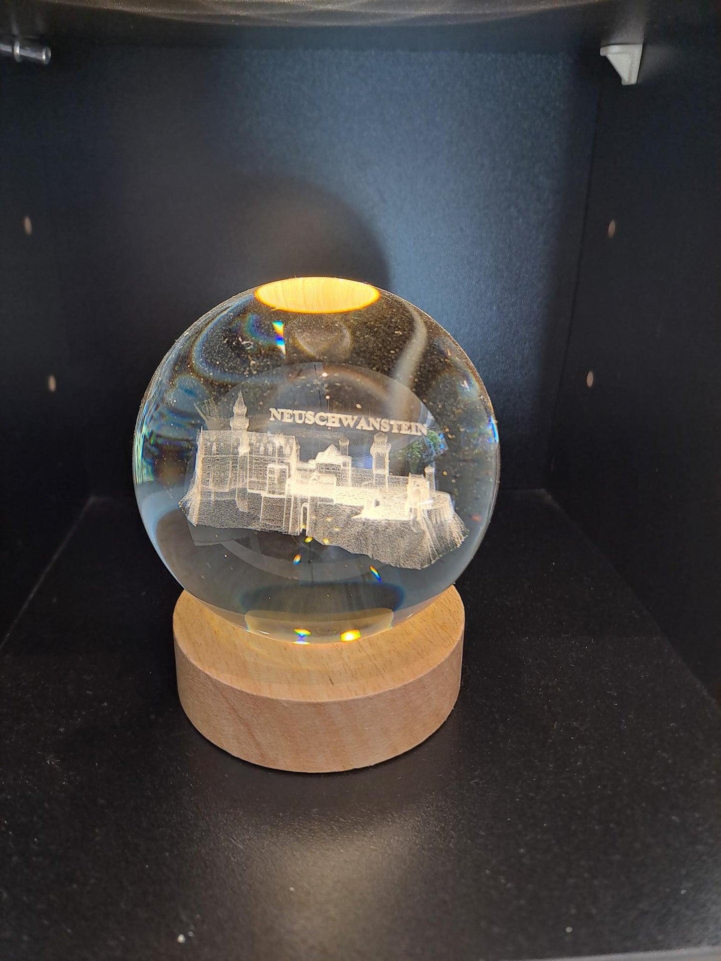 Hologramm Glaskugel Schloss Neuschwanstein - Fantastischer Blick mit LED-Beleuchtung und USB-Anschluss