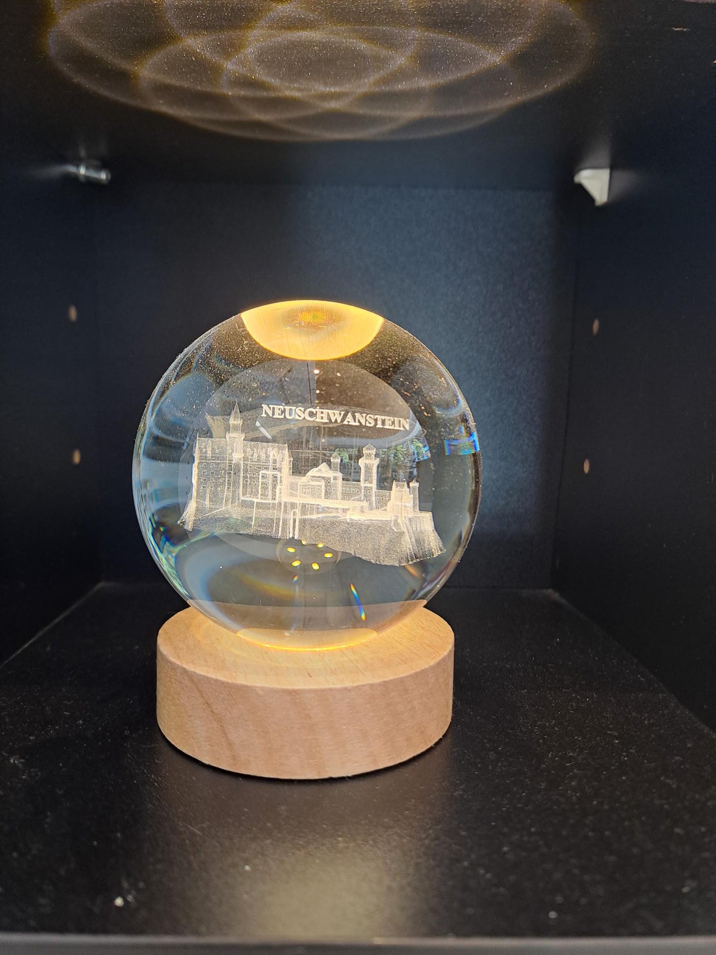 Hologramm Glaskugel Schloss Neuschwanstein - Fantastischer Blick mit LED-Beleuchtung und USB-Anschluss