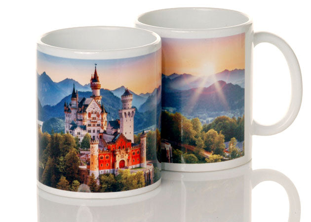 Souvenir Tasse mit Schloss Neuschwanstein Motiv – Perfekt im Sonnenschein