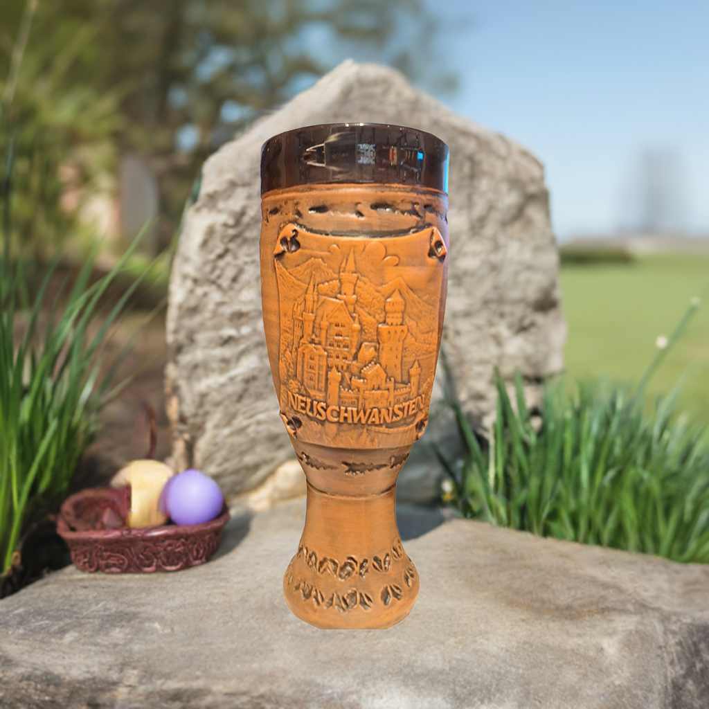 Keramikkrug Schloss Neuschwanstein – Handgefertigter Bierkrug 250ml mit detailreichem Design