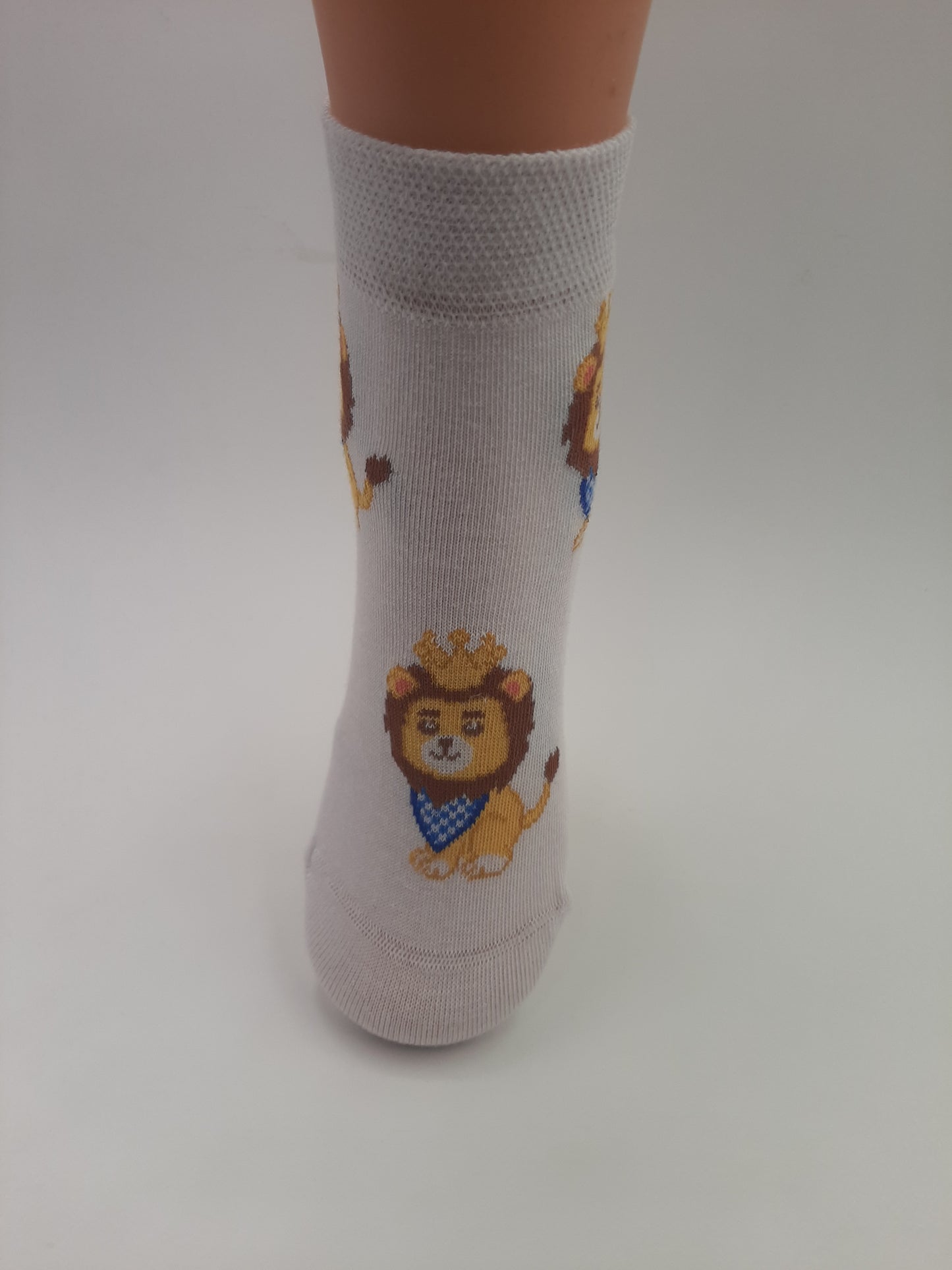 Kleiner Bayern-Löwe Socken für Kinder – Niedliche Kindersocken im Bayern-Design