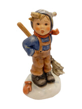 Lade das Bild in den Galerie-Viewer, Hummel Figur Winters Here - Hab keine Lust
