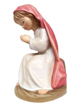 Lade das Bild in den Galerie-Viewer, Krippenfigur Maria - Nativity Figurine Virgin Mary