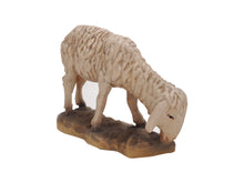 Lade das Bild in den Galerie-Viewer, Krippenfigur Schaf - Nativity Figurine Sheep 2