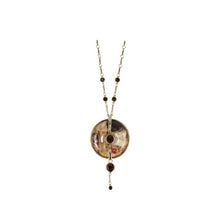 Lade das Bild in den Galerie-Viewer, Goebel Necklace - Der Kuss Artis Orbis Gustav Klimt
