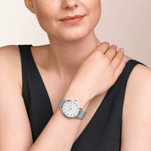 Lade das Bild in den Galerie-Viewer, Armbanduhr Damen Rund Perlmutt Milanaise Edelstahl silber