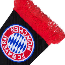 Load image into Gallery viewer, FC Bayern Scarf Munich Skyline
