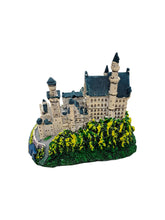 Lade das Bild in den Galerie-Viewer, Modell Schloss Neuschwanstein-Castle Neuschwanstein