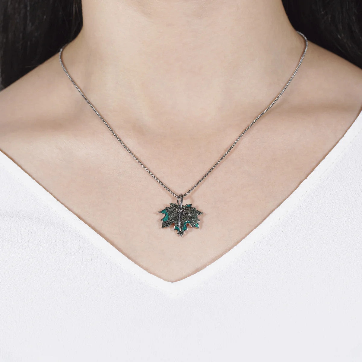 Seinerzeit Ashley Ahornblatt Anhänger mit Kette – Naturinspirierter Design-Schmuck im Allgäu Online Shop