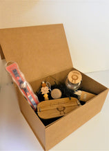 Load image into Gallery viewer, Gift box “Lunchtime for children”
